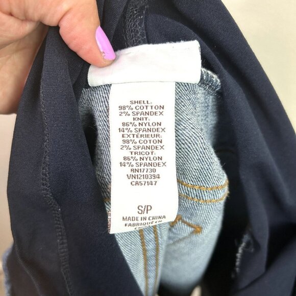 Maternity dark wash shorts size small - Picture 8 of 10